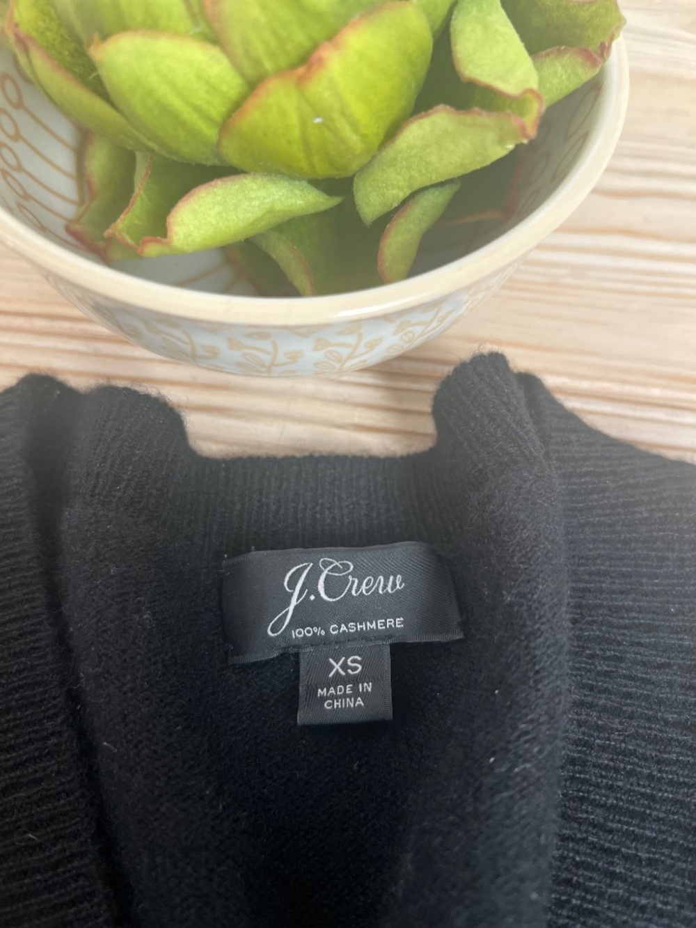 J.Crew 100% Cashmere Black V-Neck Sweater XS | Relaxed Oversized Fit | Classic M - Picture 6 of 7